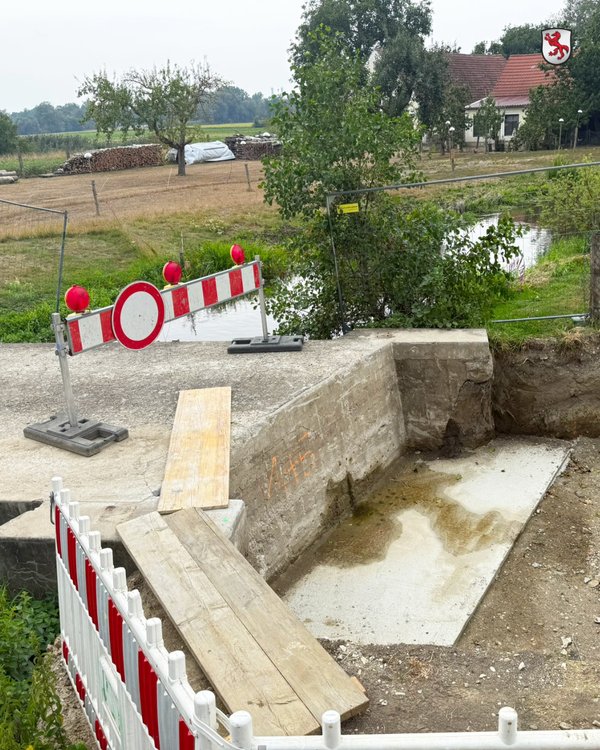 Abbruch der Brücken am Teilungswehr